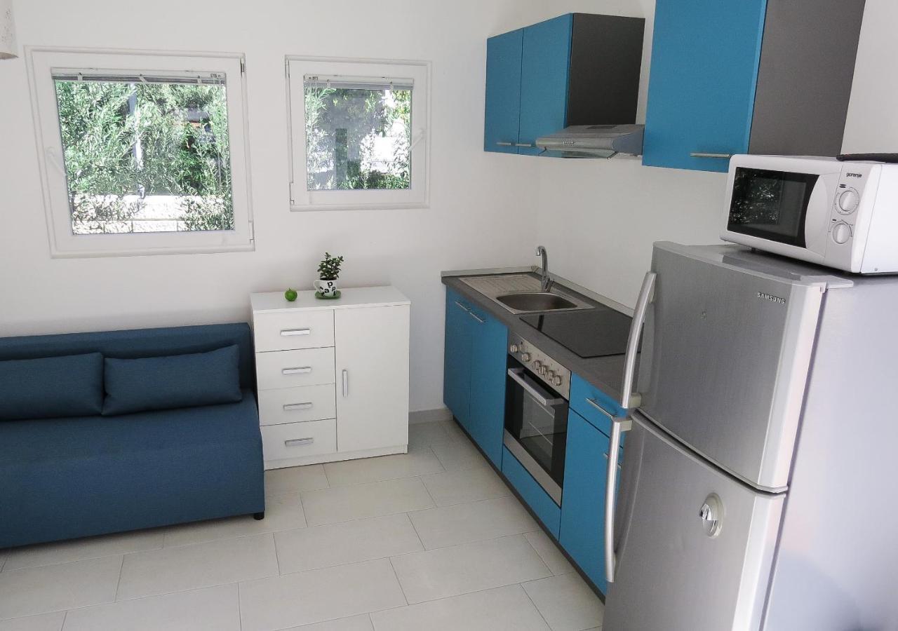 Bungalow Vice With Pool Pakoštane Exterior foto