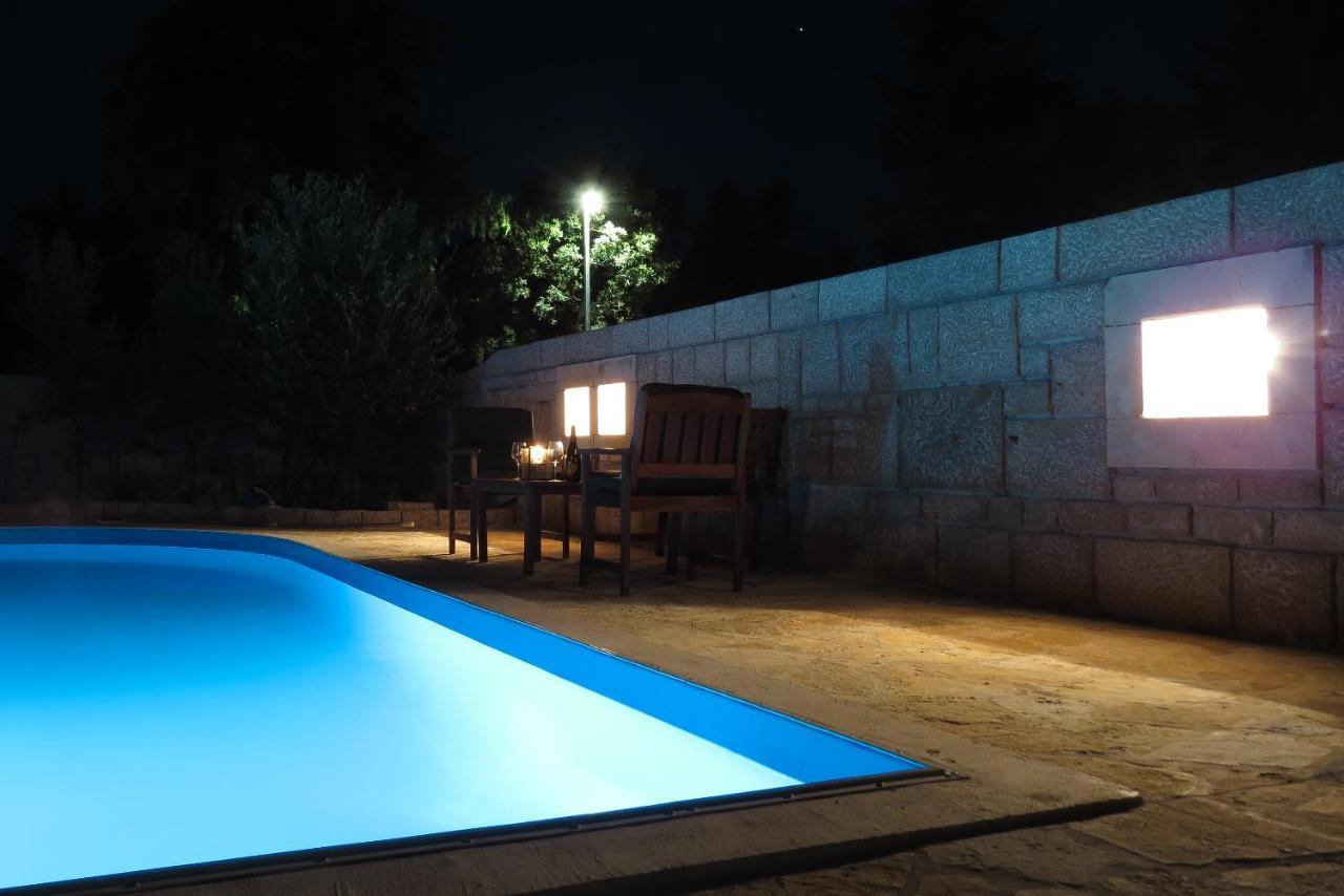 Bungalow Vice With Pool Pakoštane Exterior foto